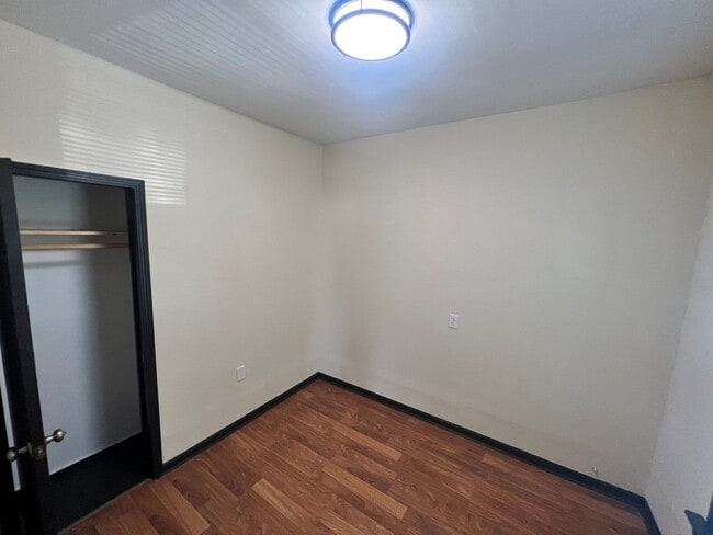 Building Photo - 6406 S Marshfield Ave