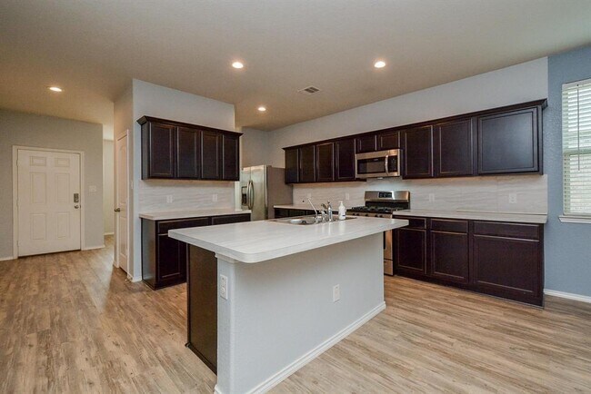 Building Photo - 6035 Purple Iris St