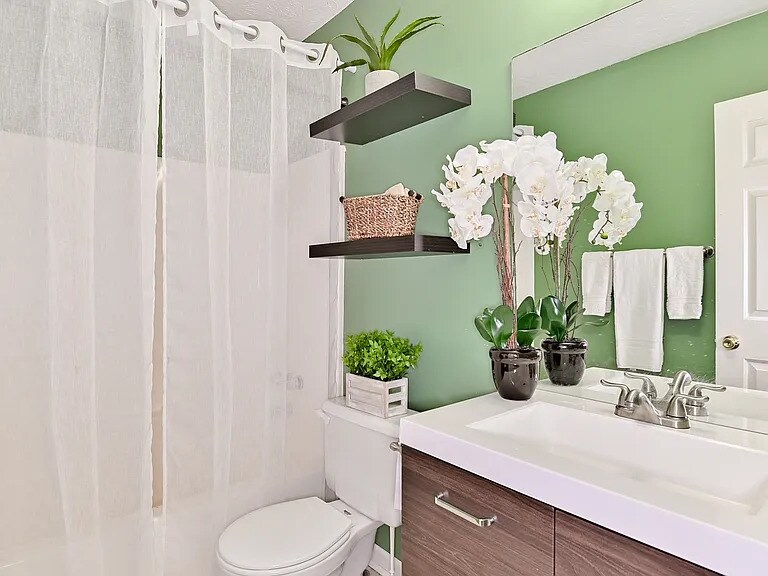 Building Photo - 123 Curtis Rd