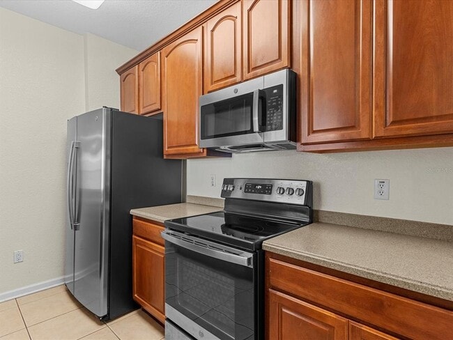 Building Photo - 8296 Portofino Dr