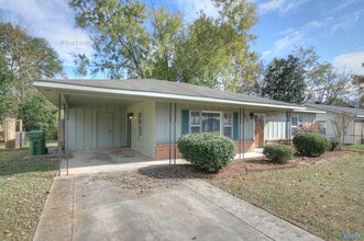Building Photo - 4412 Gazette Dr SW