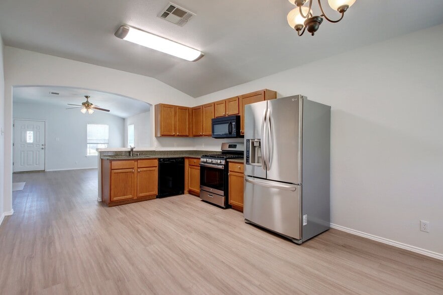 Building Photo - 218 Katy B Ln