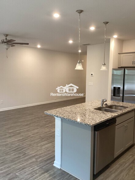 Building Photo - 1132 Chastain Dr