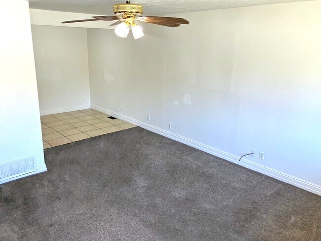 Building Photo - 631 N 120 E