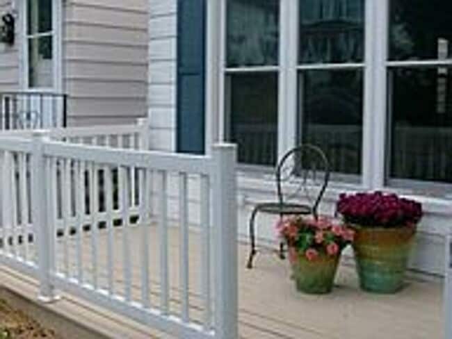 Building Photo - AVAILABLE JUNE - 3 Bed, 1 Bath Updated Home!