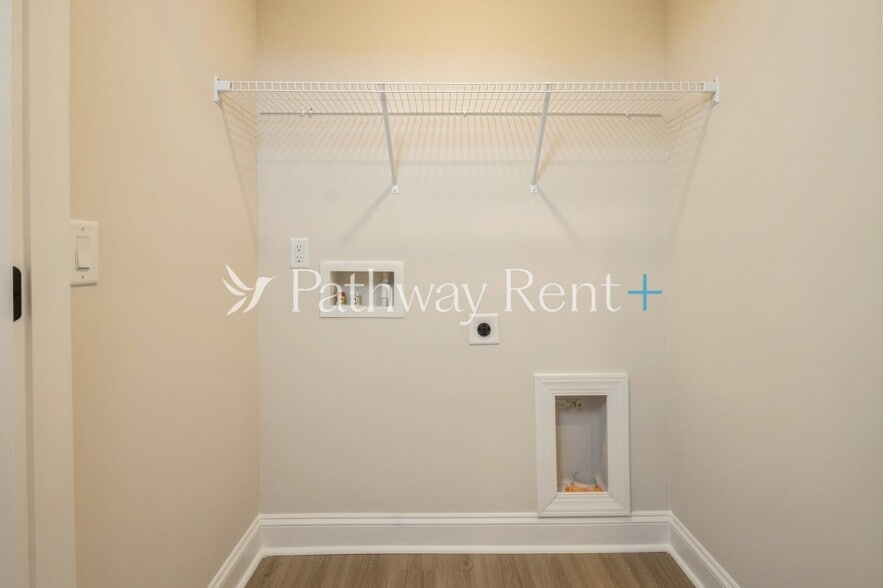 Building Photo - 141 Adams Tree Wy