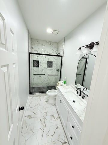 Building Photo - 525 Rams Way