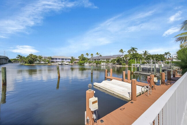 Building Photo - 1702 S Ocean Blvd