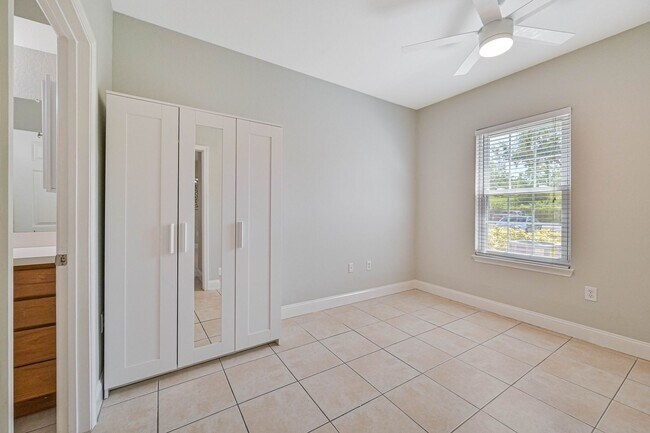 Building Photo - 23660 Walden Center Dr