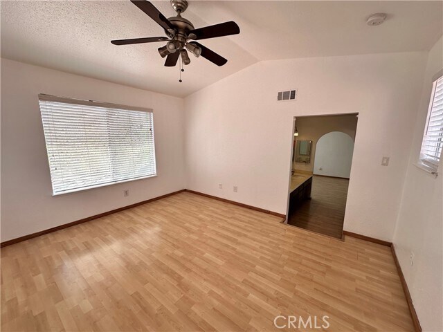 Building Photo - 2415 Mercedes Ave