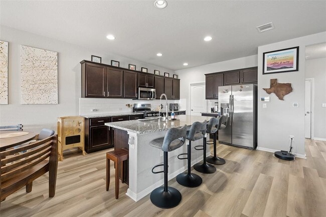 Building Photo - 1405 Fairhaven Gtwy