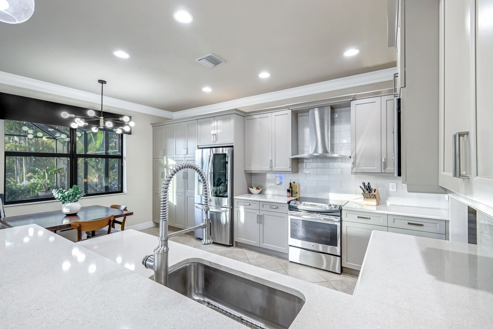 Building Photo - 11732 Meadowrun Cir