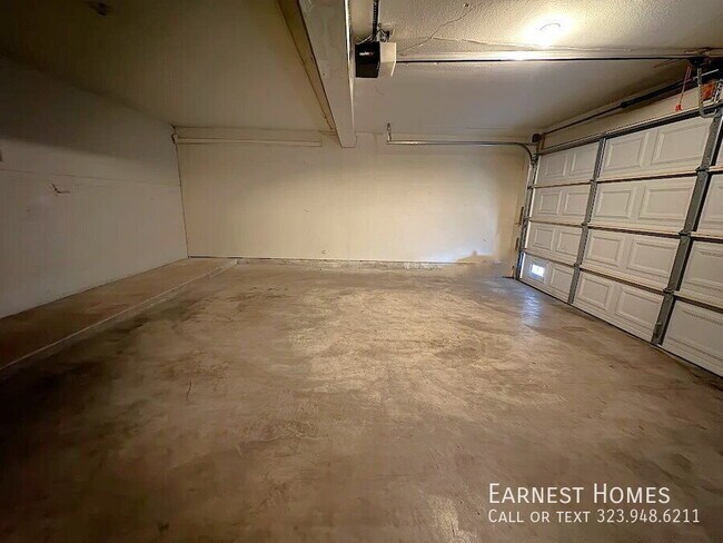 Building Photo - 22525 Sherman Way