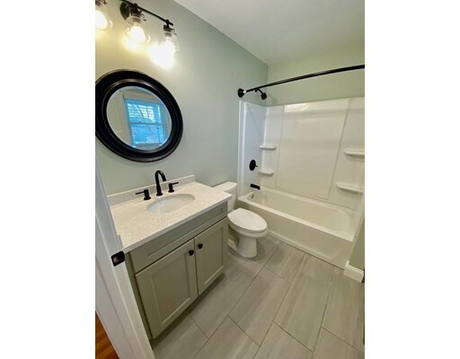 Building Photo - 121 Orne St