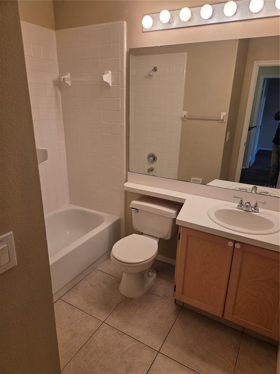 Building Photo - 14520 Laguna Beach Cir