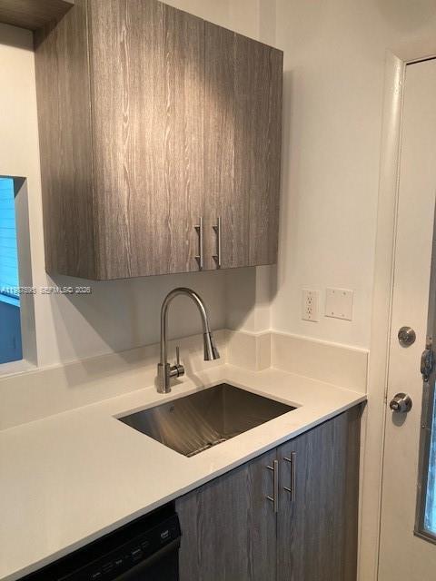 Building Photo - 1498 Jefferson Ave