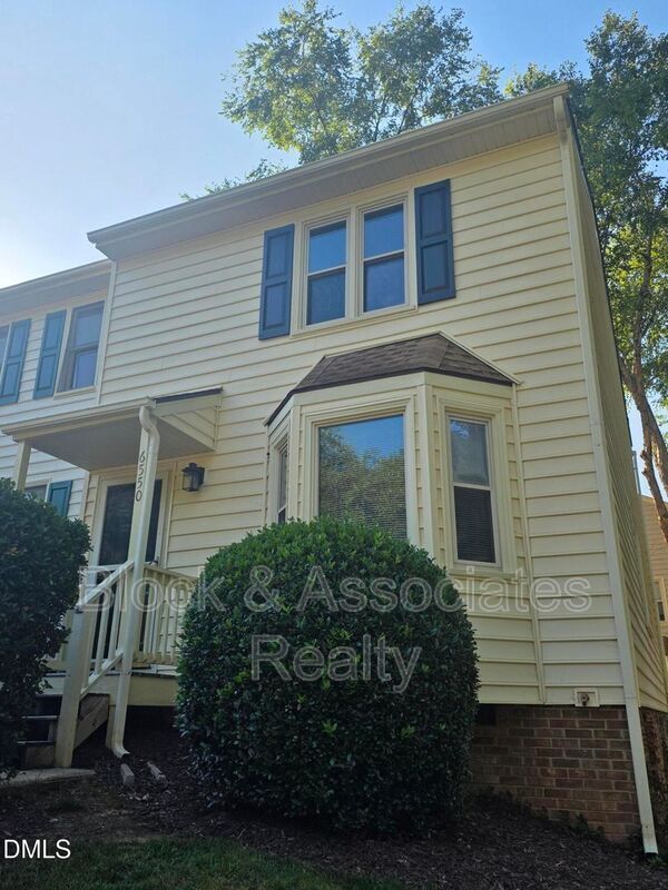 Building Photo - 6550 Thetford Ct