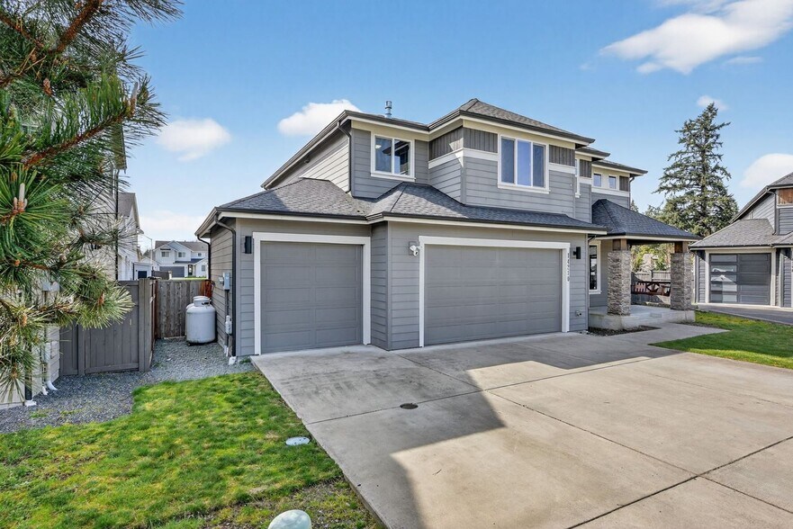 Building Photo - 14210 57th Ave E