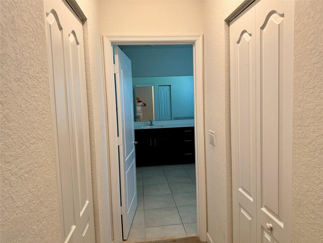 Building Photo - 4386 Buena Tara Dr