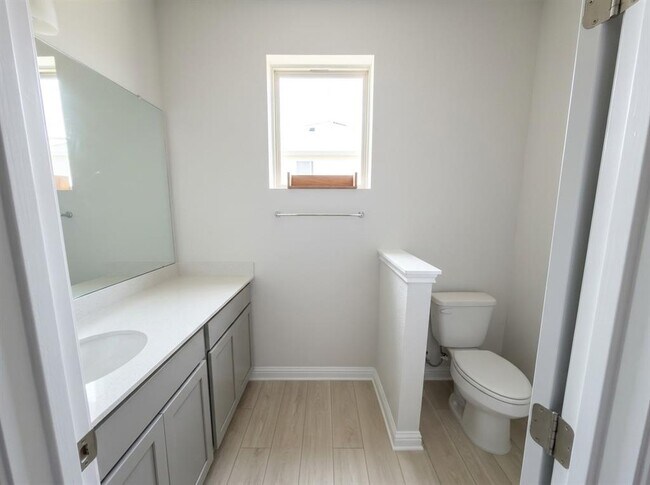 Building Photo - 8311 Springsteen Dr