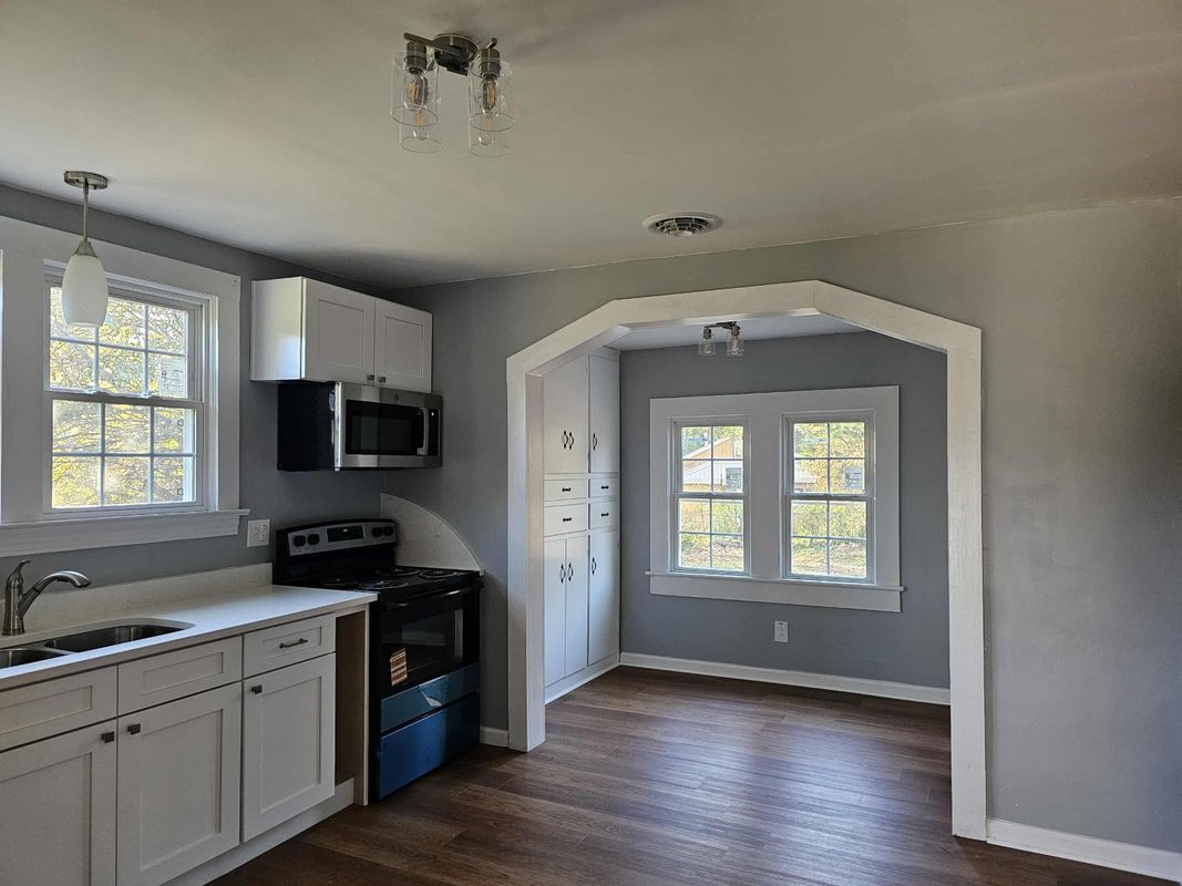 Building Photo - 761 Circle Dr