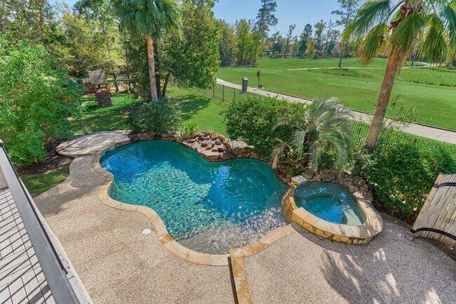 Building Photo - 23 Player Oaks Pl