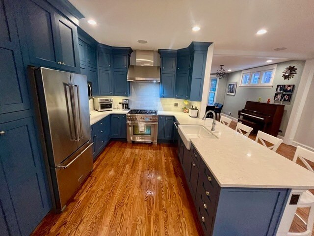 Building Photo - 3700 N Hermitage Ave