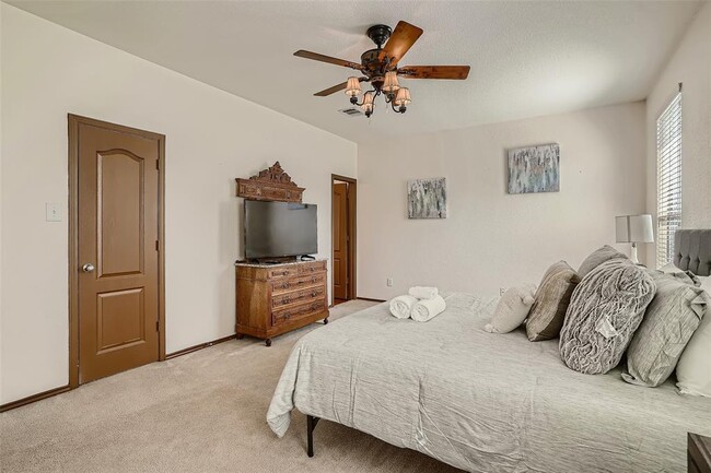 Building Photo - 1639 Bayland St