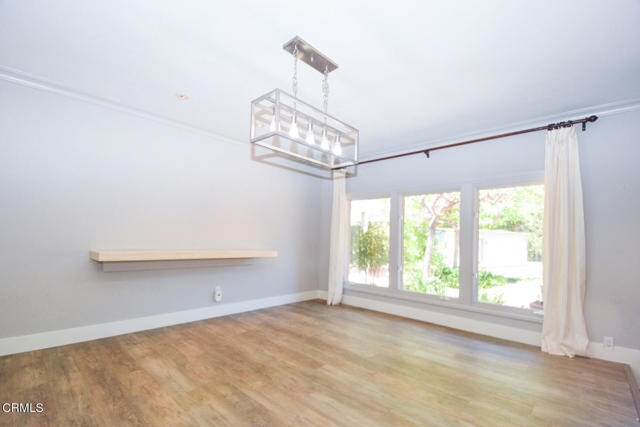 Building Photo - 545 N Avocado Pl