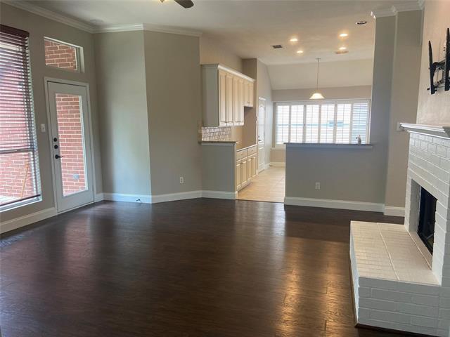 Building Photo - 1696 Yosemite Dr