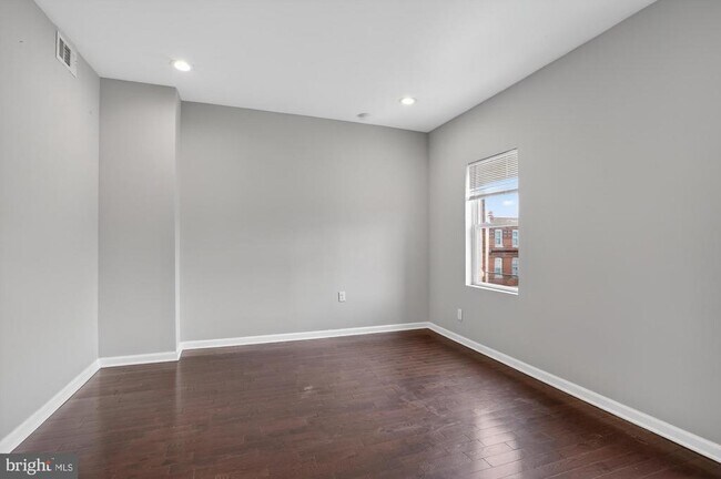 Building Photo - 1626 N 25th St