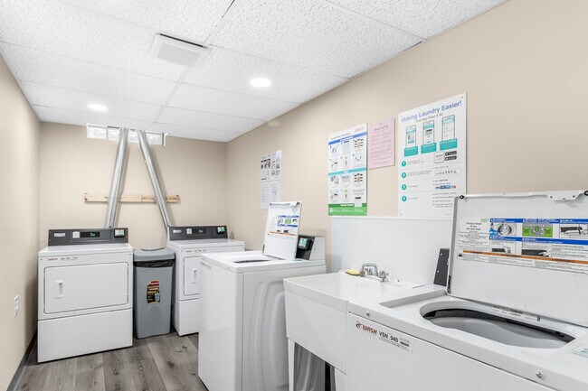 Building Photo - 3073 W Ruskin Ct