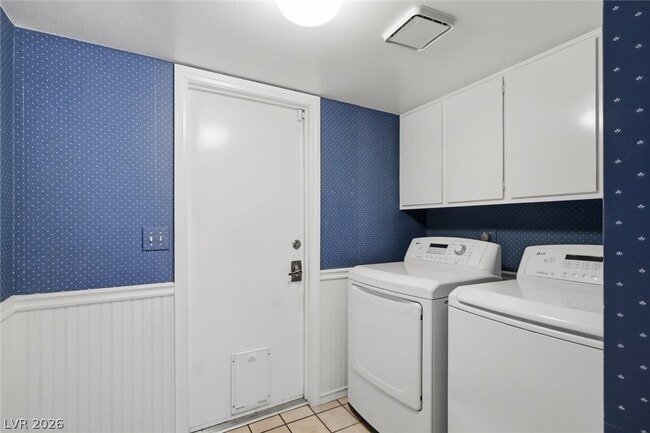 Building Photo - 3321 Basque St