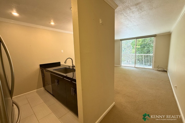 Building Photo - Charming 1-Bedroom with Resort-Style Amenities in San Bruno