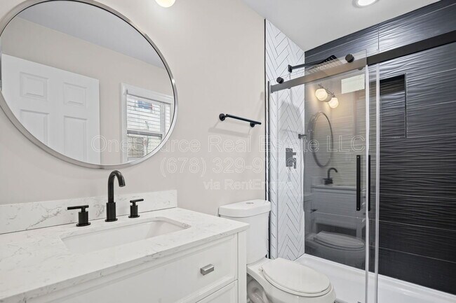 Building Photo - 1467 Ryan St SW