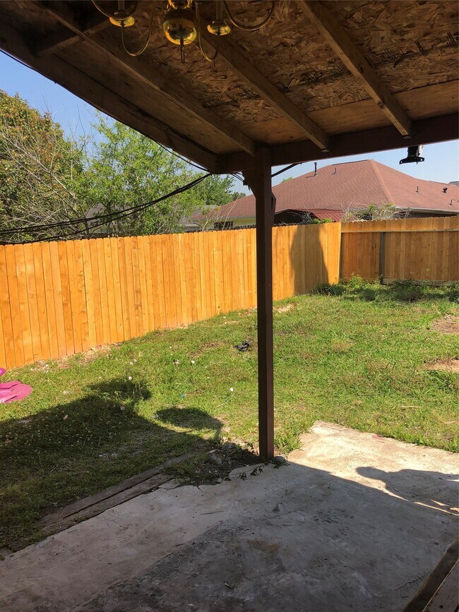 Building Photo - 12427 Chalmette St