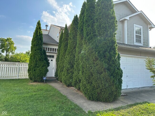Building Photo - 11319 Water Birch Dr