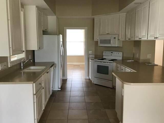 Building Photo - 11938 Charlton Ln