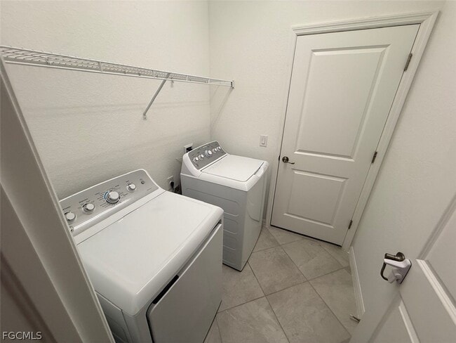 Building Photo - 14579 Palamos Cir