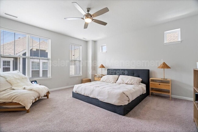 Building Photo - 9239 Hawley Dr