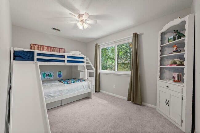 Building Photo - 248 S Pathfinders Cir