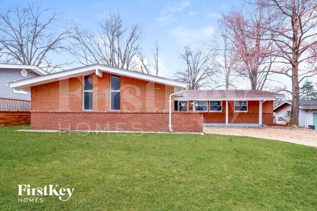 Building Photo - 3015 Kingsley Dr