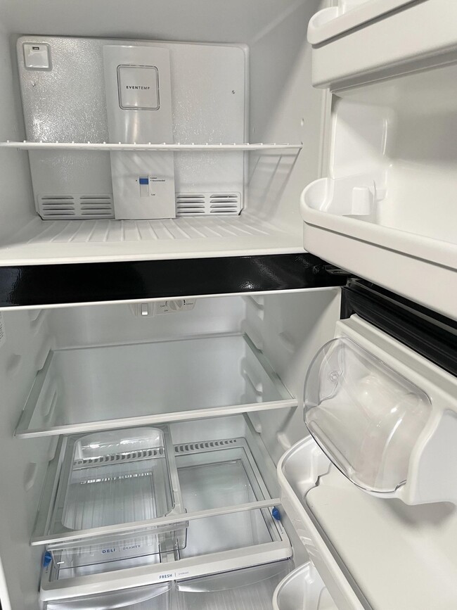 Building Photo - 1311 Hanover St