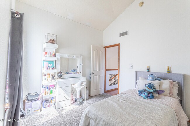 Building Photo - 1328 Morgan Marie St