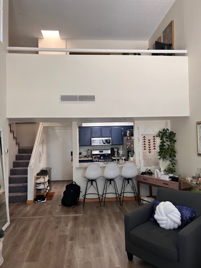 Building Photo - 1118 Valencia St