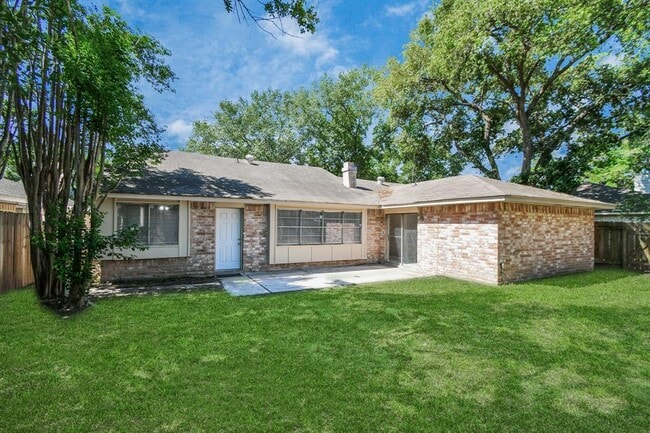 Building Photo - 13734 Cologne Dr
