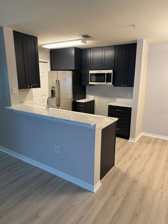 Building Photo - 5455 Vineland Rd