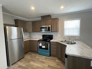 Building Photo - 202 Hummingbird Ln