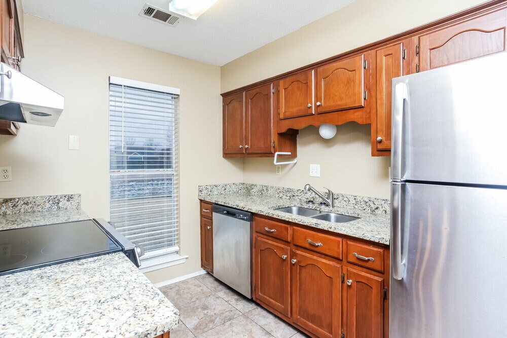 Building Photo - 6265 Jamestown Dr