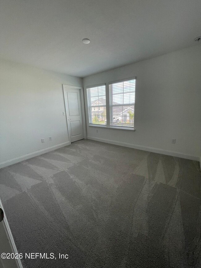 Building Photo - 182 Pine Candle Way